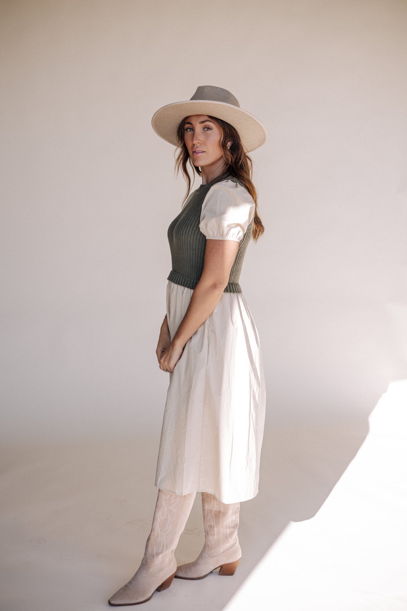 Short Sleeve Midi Dress